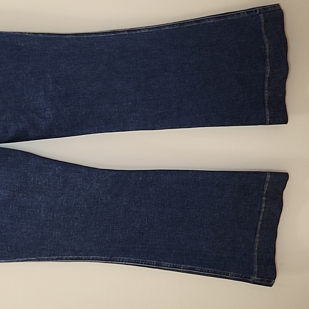 SPANX shape EveryWear Flare Jeans pull-on style with patch pockets Size XL - Picture 14 of 16